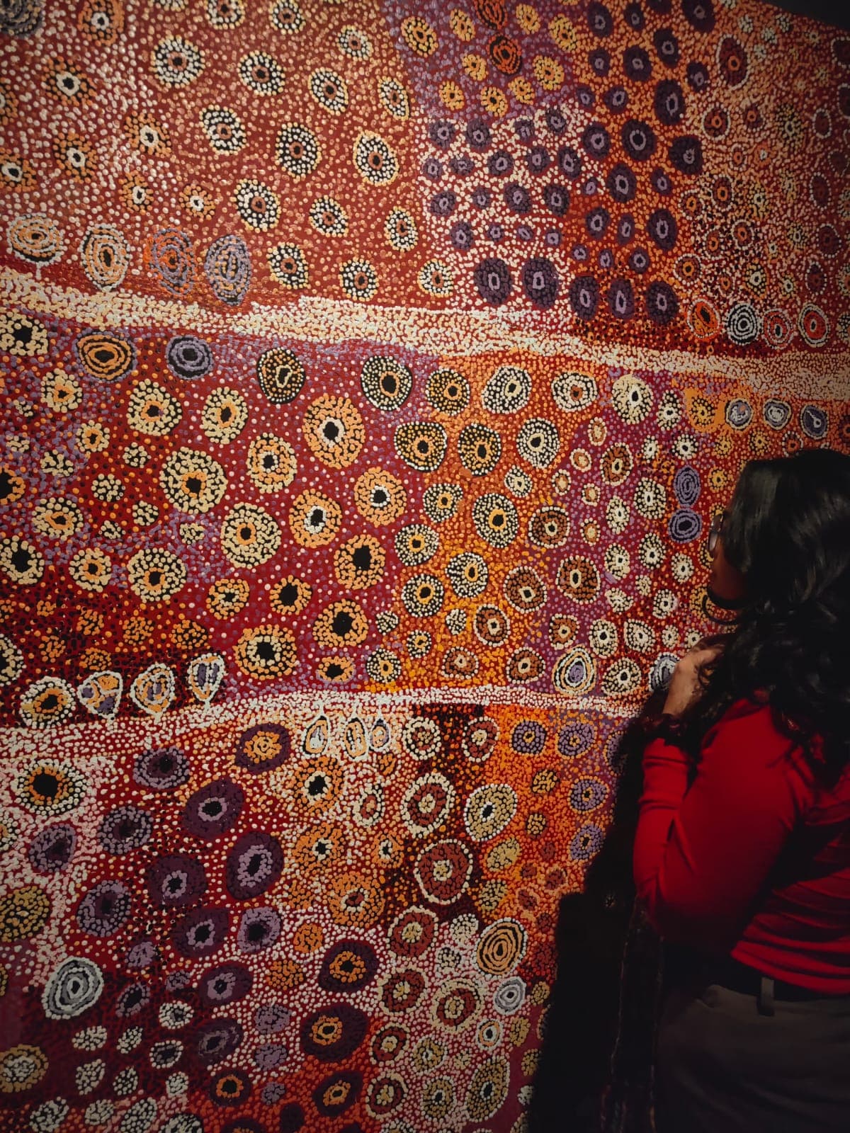 Calm architectural arch